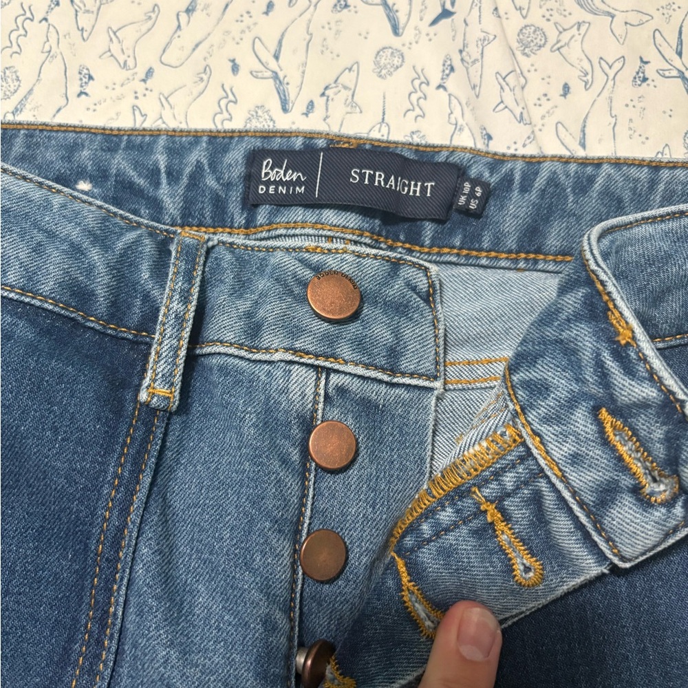 Boden Denim Straight Leg Jeans in Medium Blue with Copper Buttons